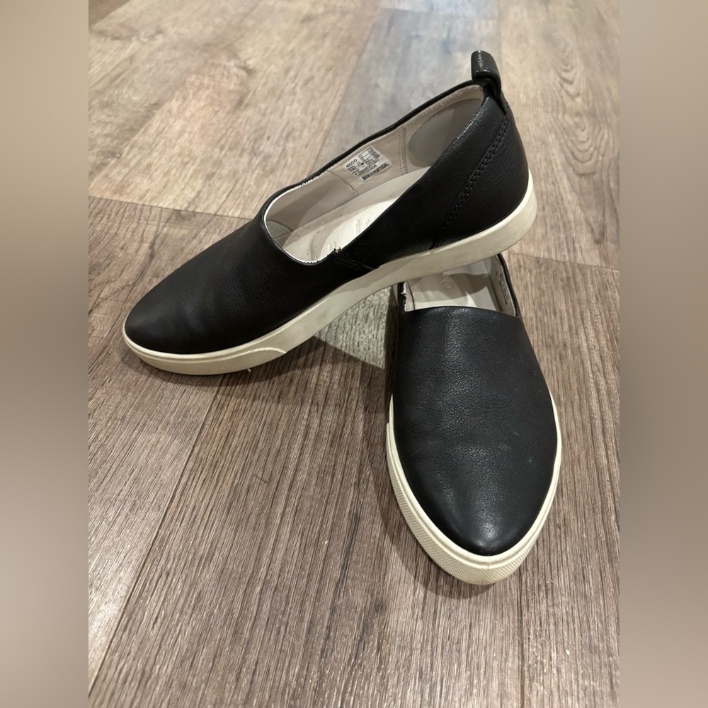 ECCO Gillian leather slip on black